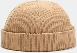 beige cap